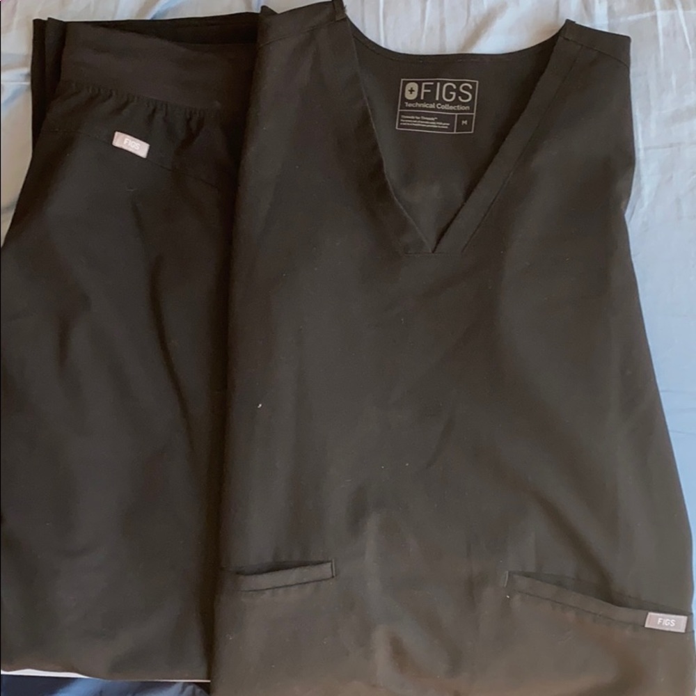 FIGS Women’s TOP + Bottom